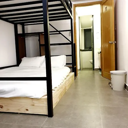 Zvillage Ncc - Modern Townhouse In District 1-2